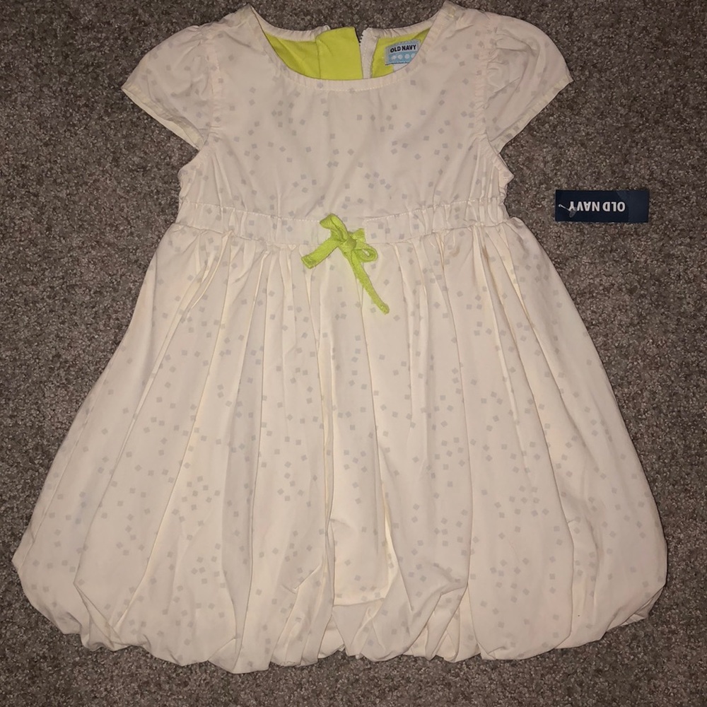 Girl’s dress